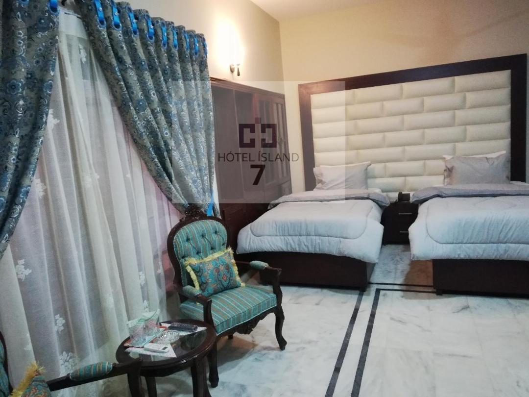 Hotel 7Island Karachi Bagian luar foto
