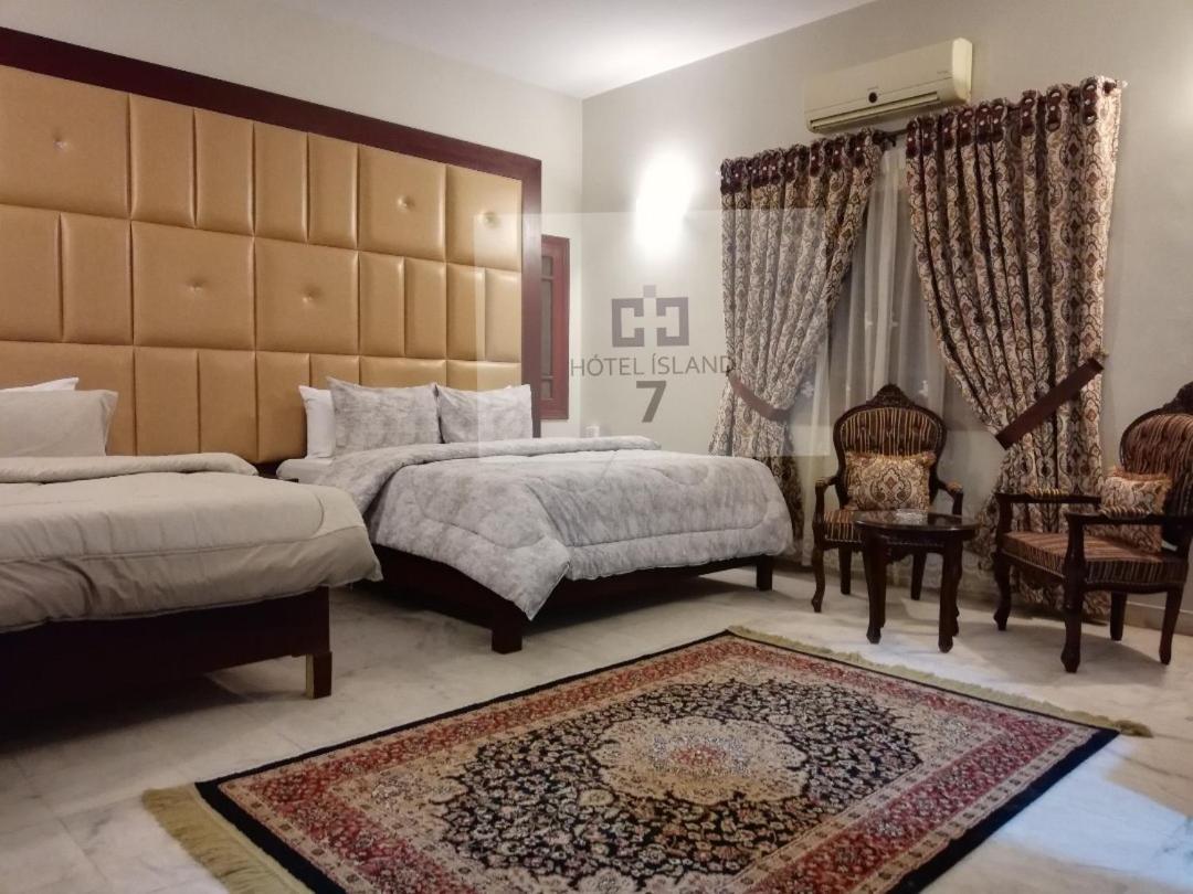 Hotel 7Island Karachi Bagian luar foto